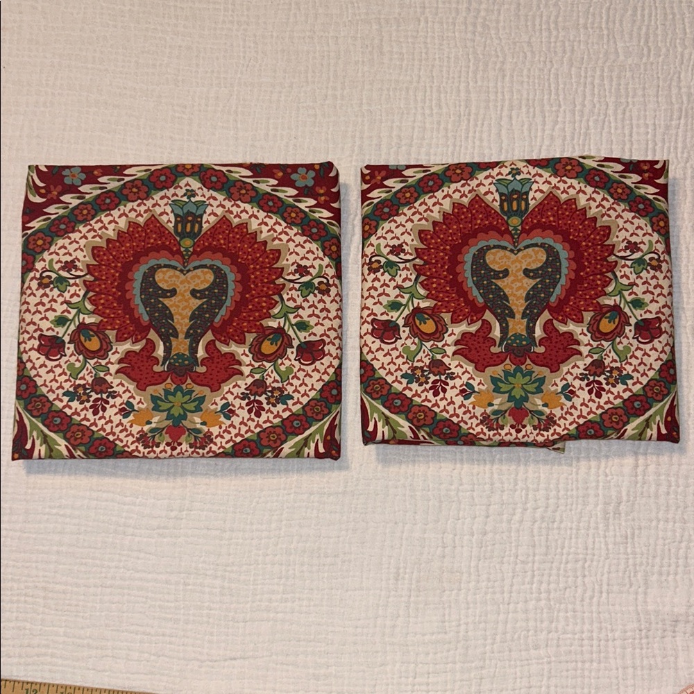 Set Of 2 Pottery Barn Darcy Red Paisley Standard Pillow Shams Cases 26" X 20"